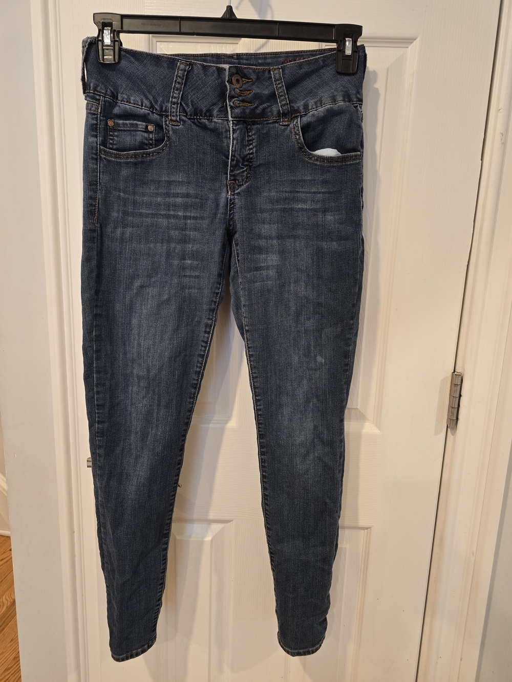 !iT Jeans Wide Waistband 3 Button Skinny Jeans High Rise Medium Wash